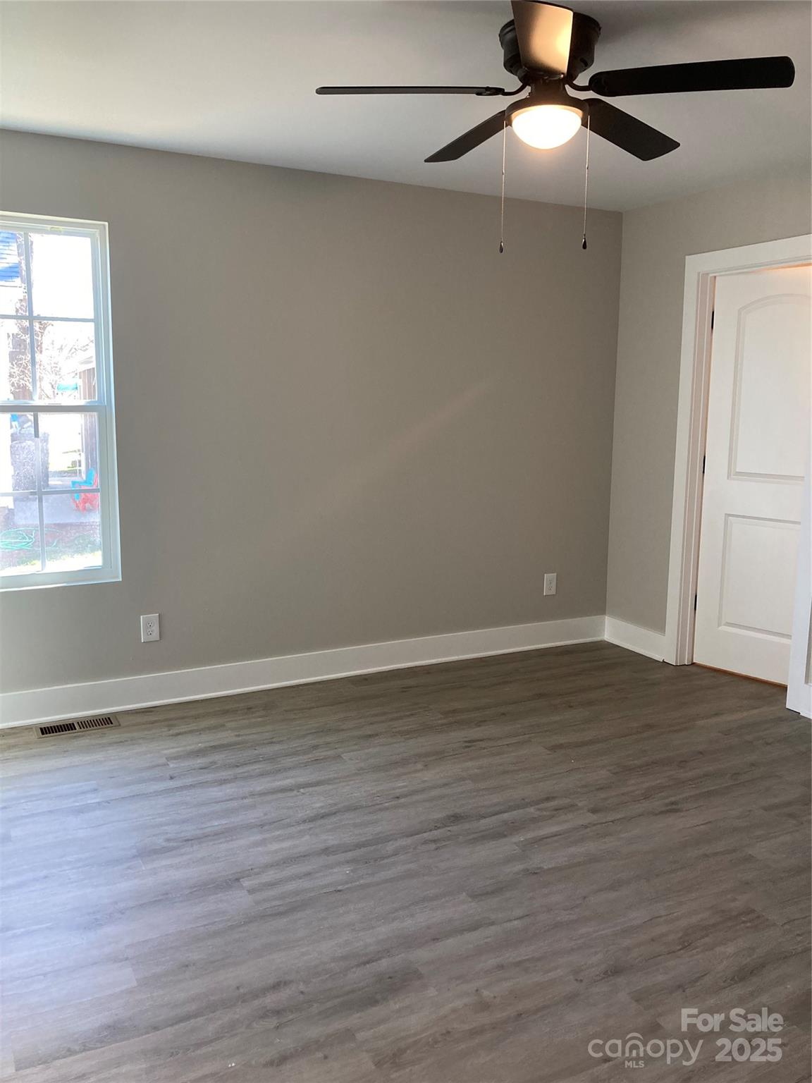 1537 Poston Circle Property Photo 10