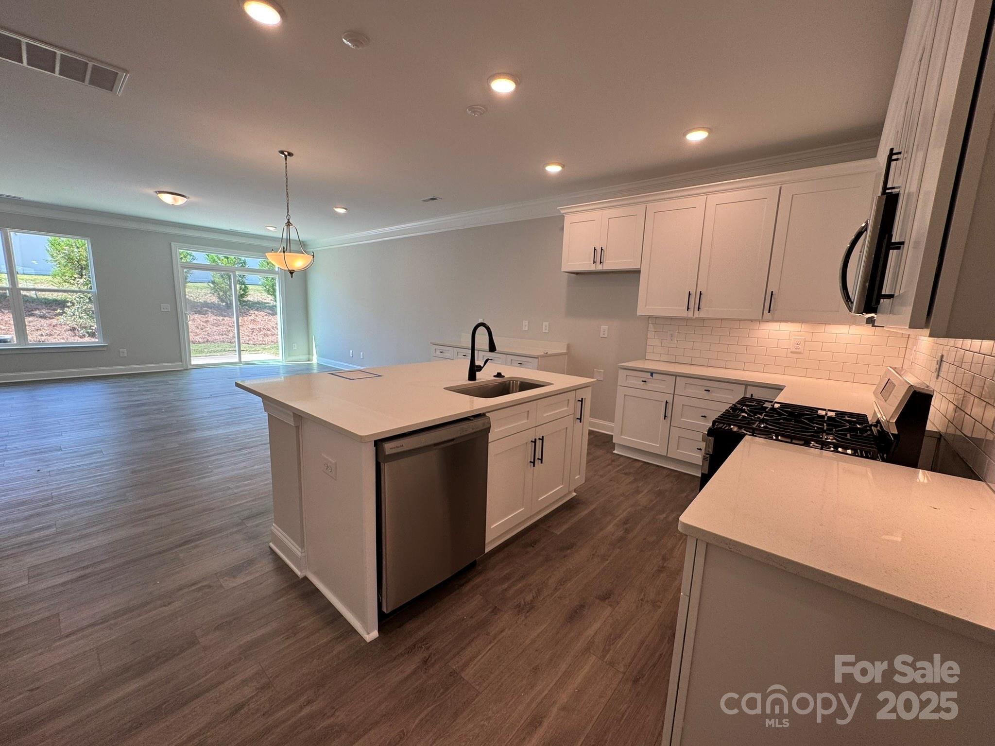 4217 Black Court 194 Property Photo 3