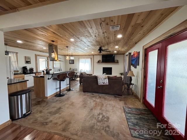 43 Flaming Arrow Drive Property Photo 19
