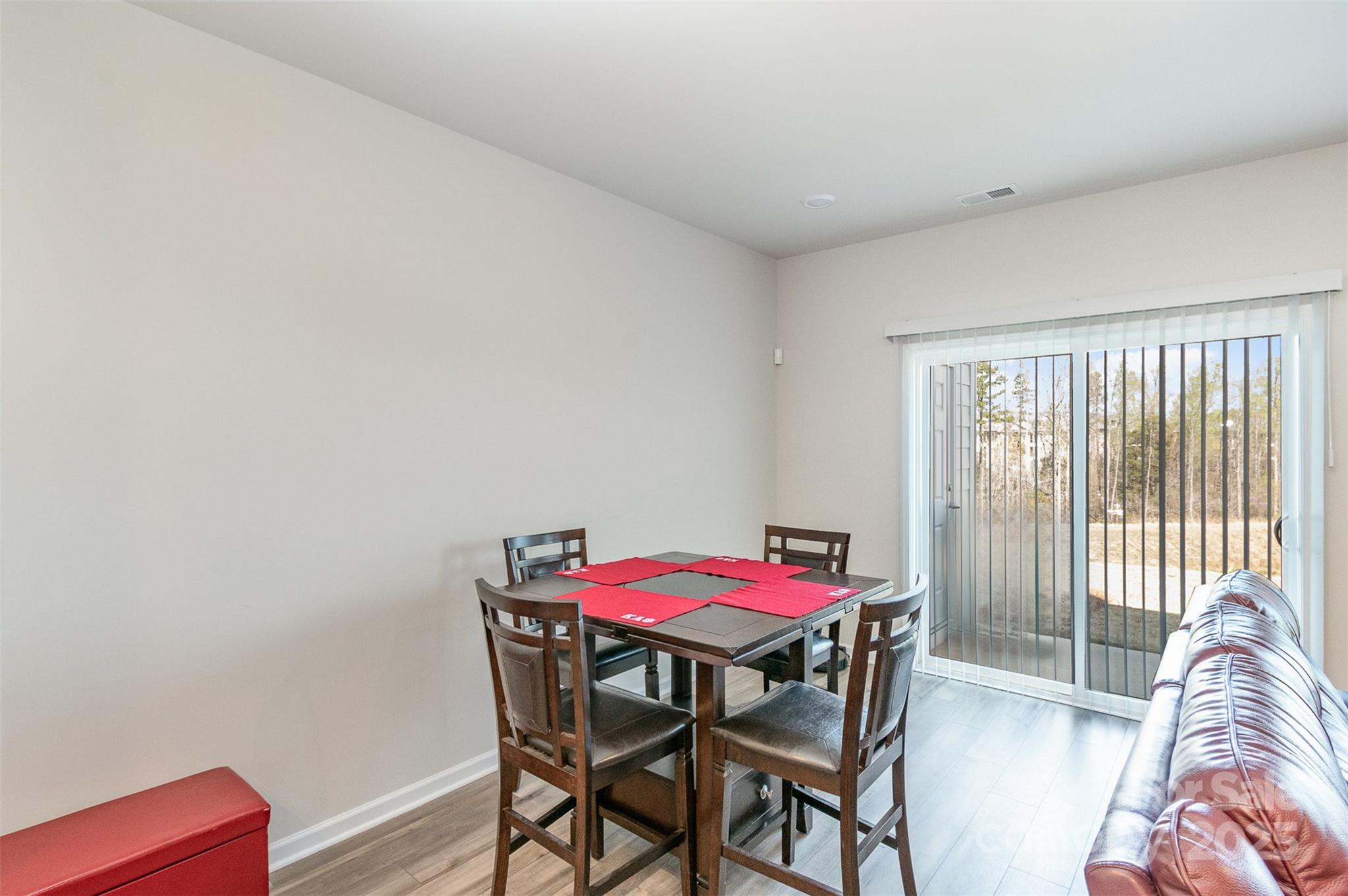 3870 County Down Avenue Property Photo 5