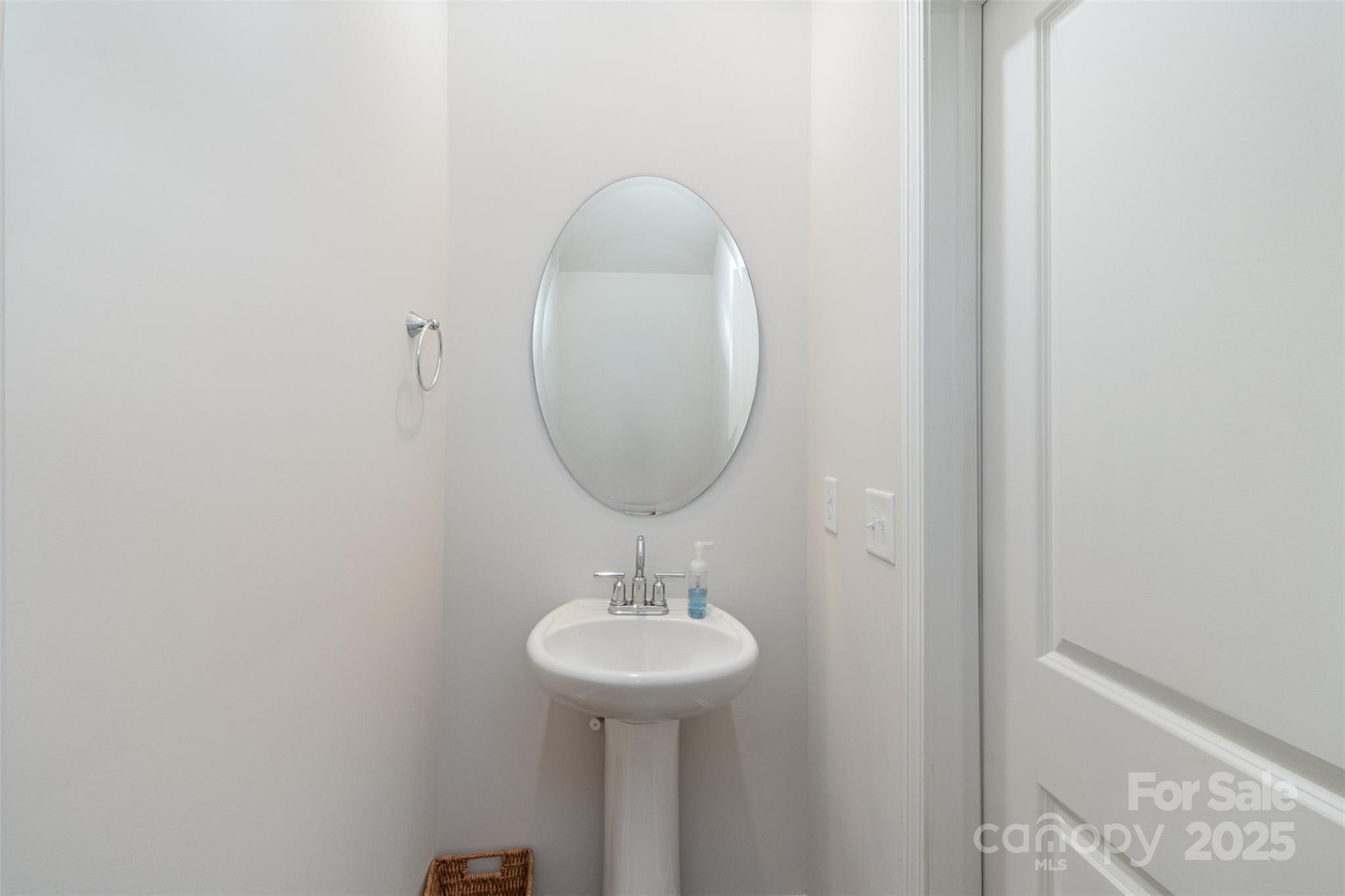 3870 County Down Avenue Property Photo 9