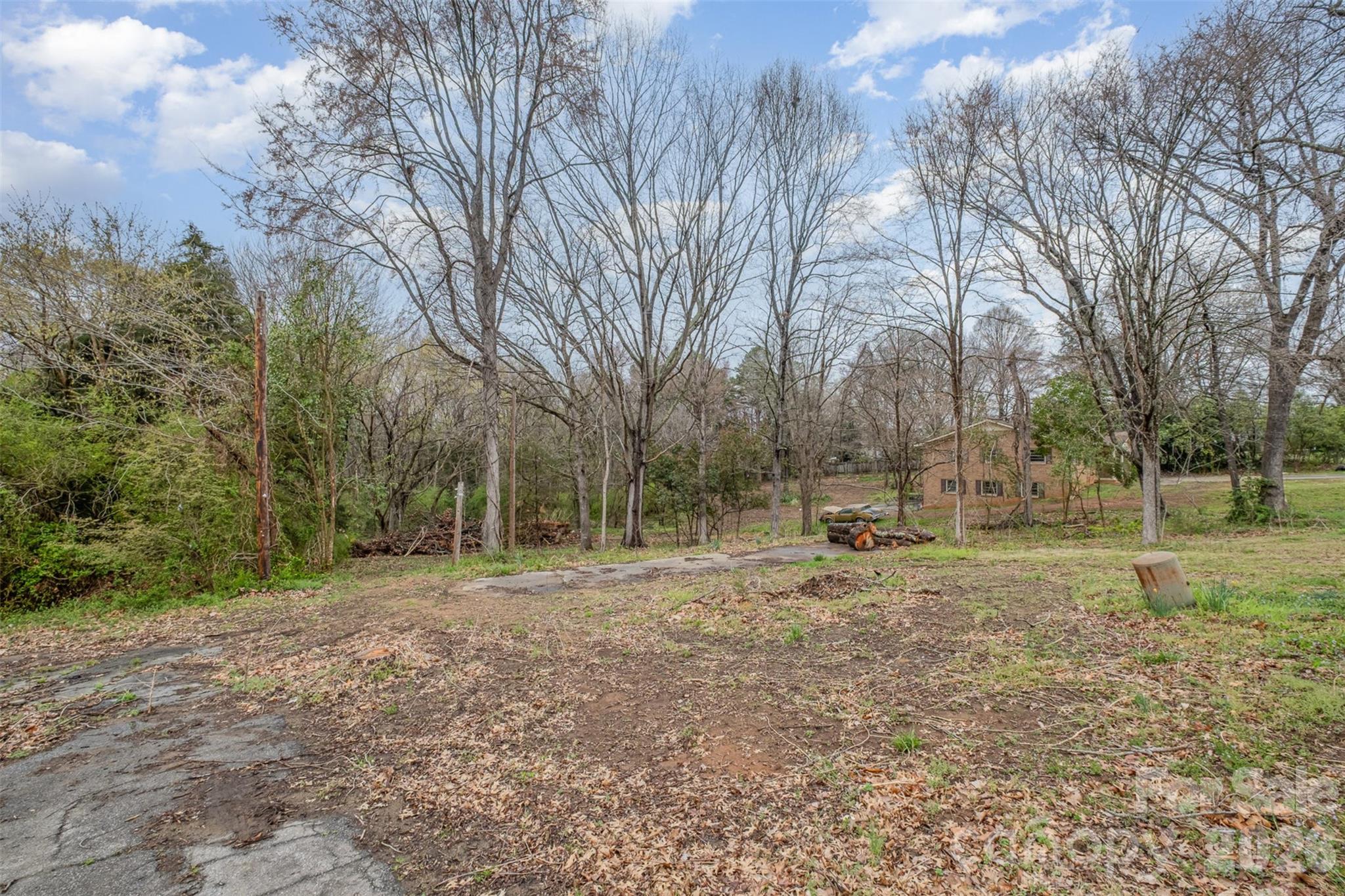 626 Flicker Street Property Photo 7