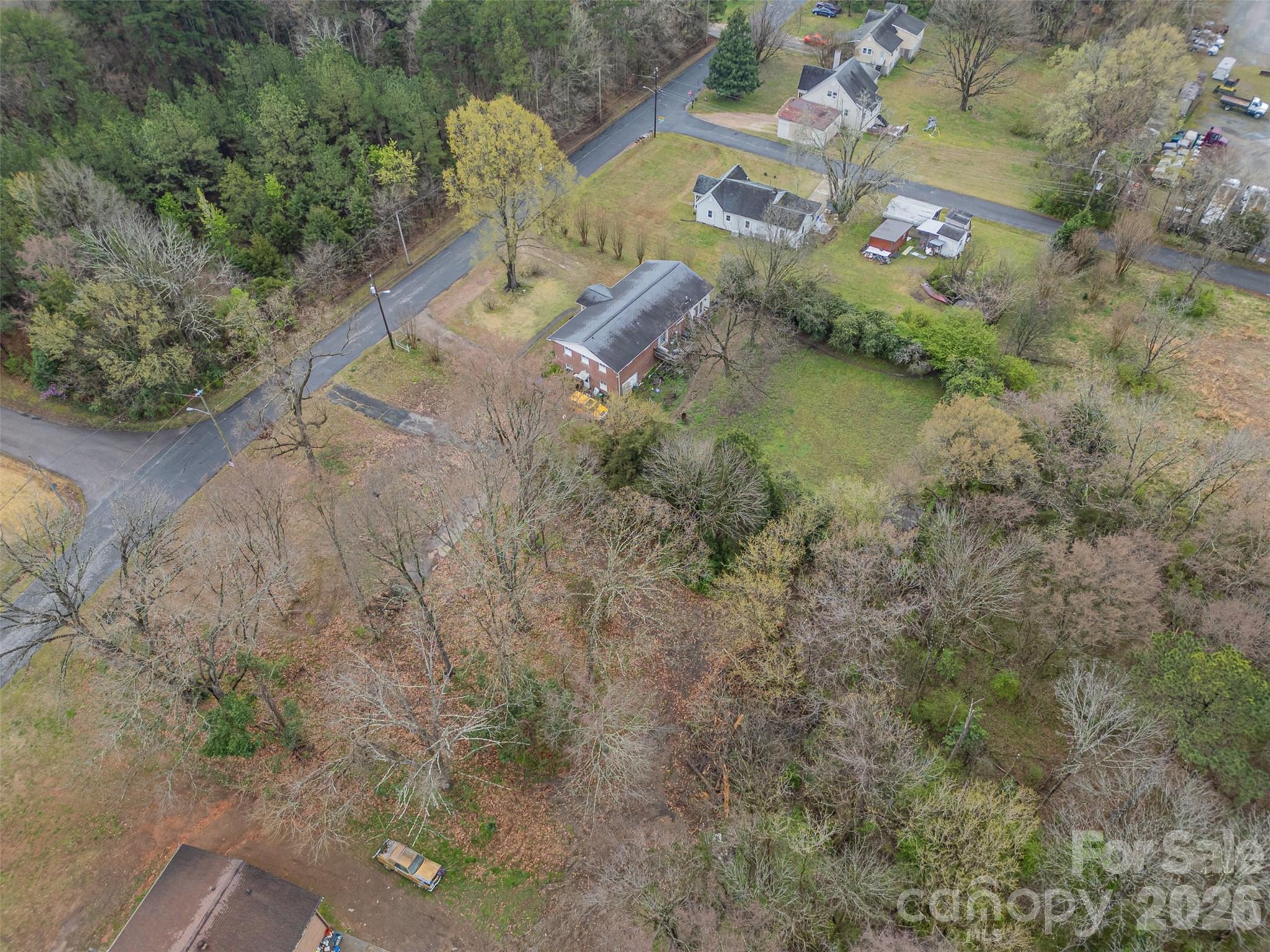 626 Flicker Street Property Photo 11