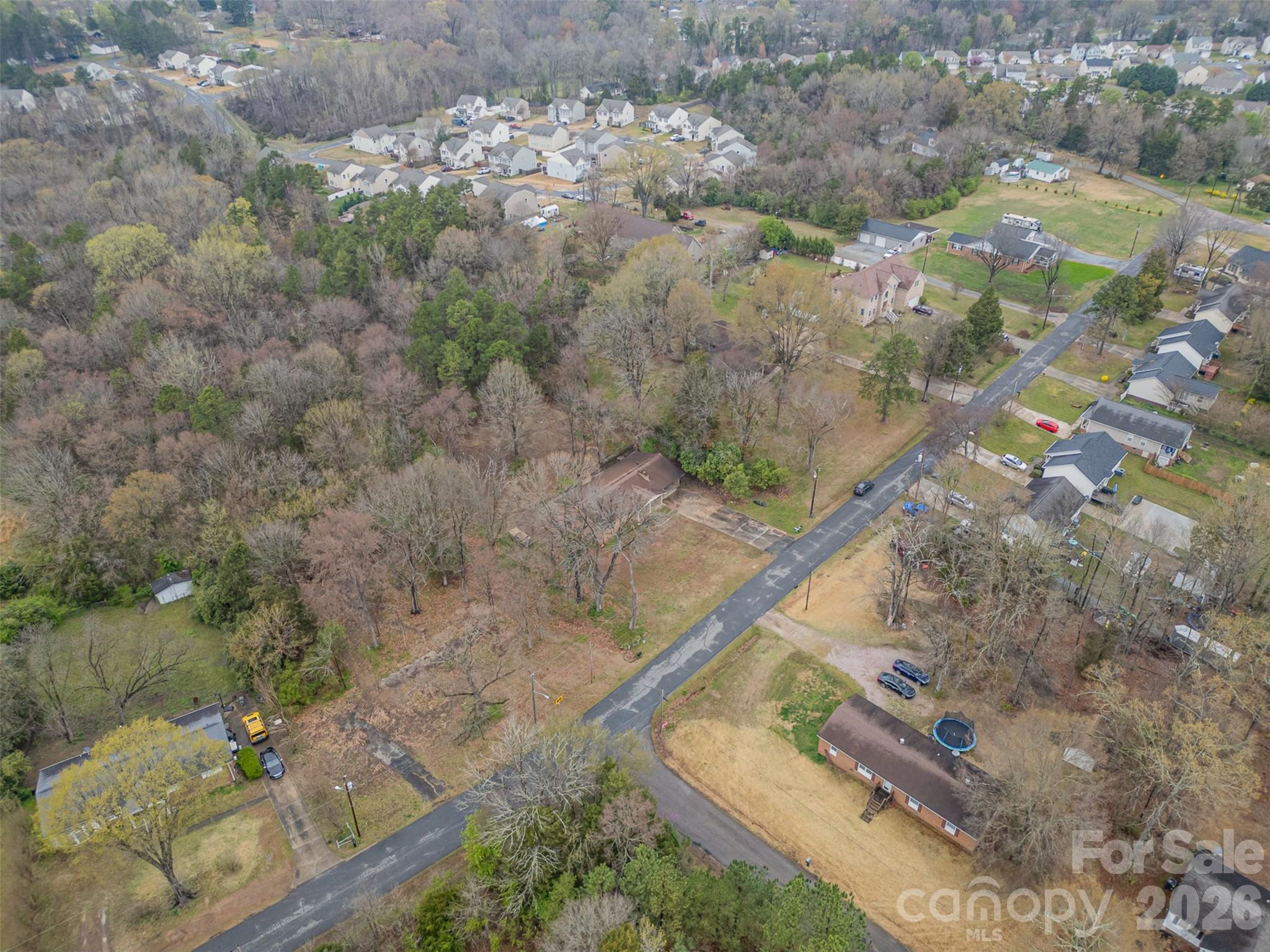 626 Flicker Street Property Photo 14