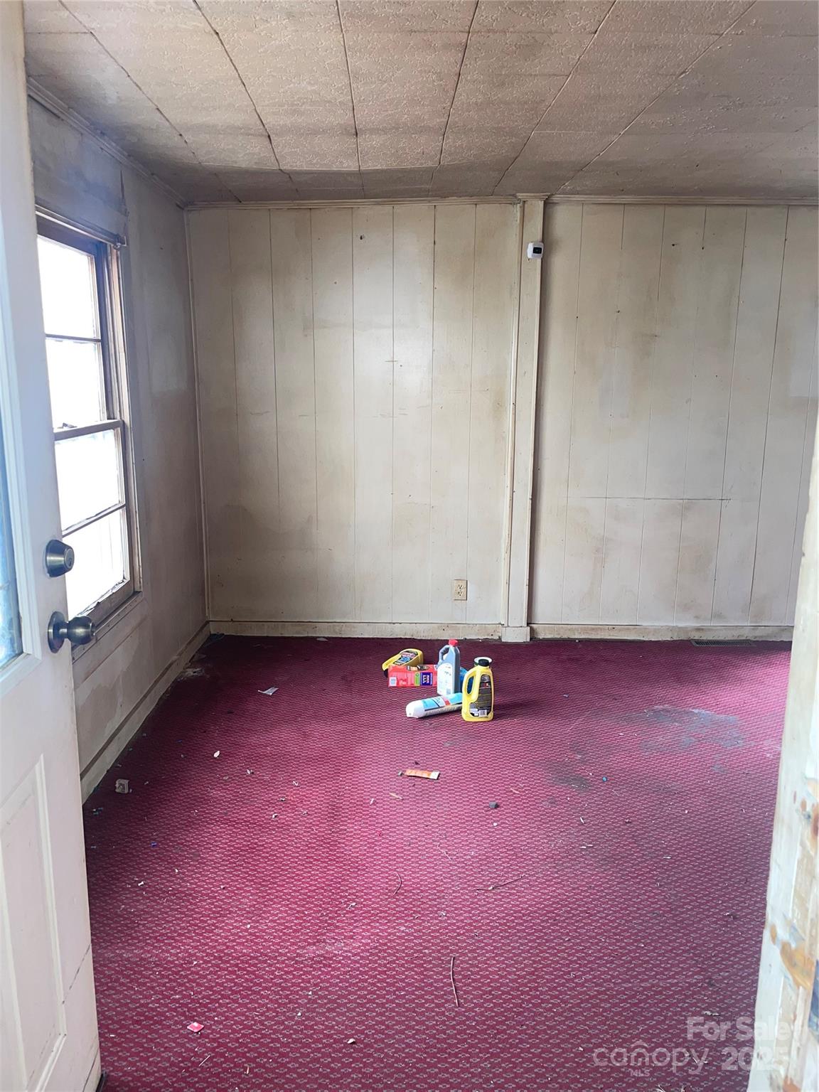 529 Devine Street Property Photo 4