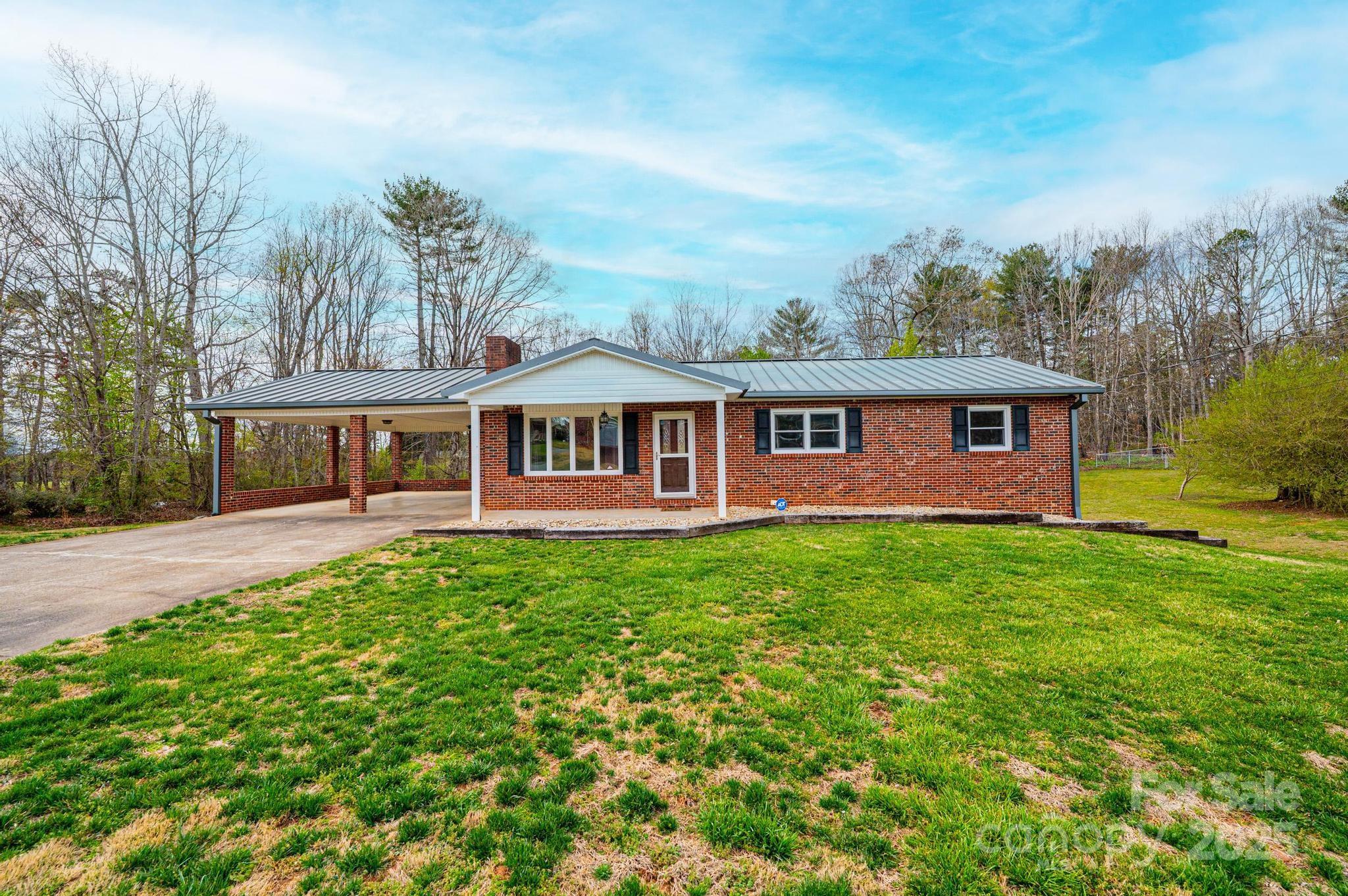 2107 Woodside Terrace Property Photo
