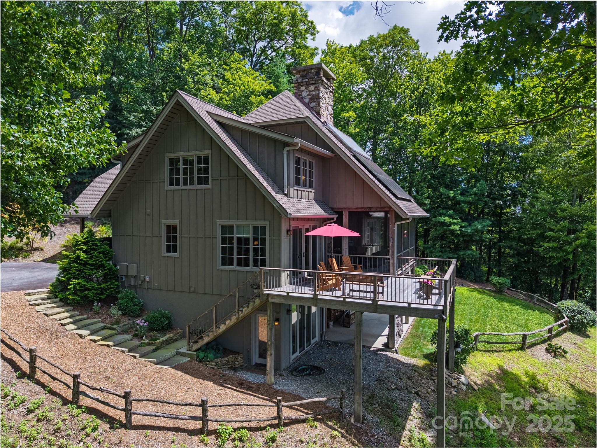 315 Jocassee Trail Property Photo 7