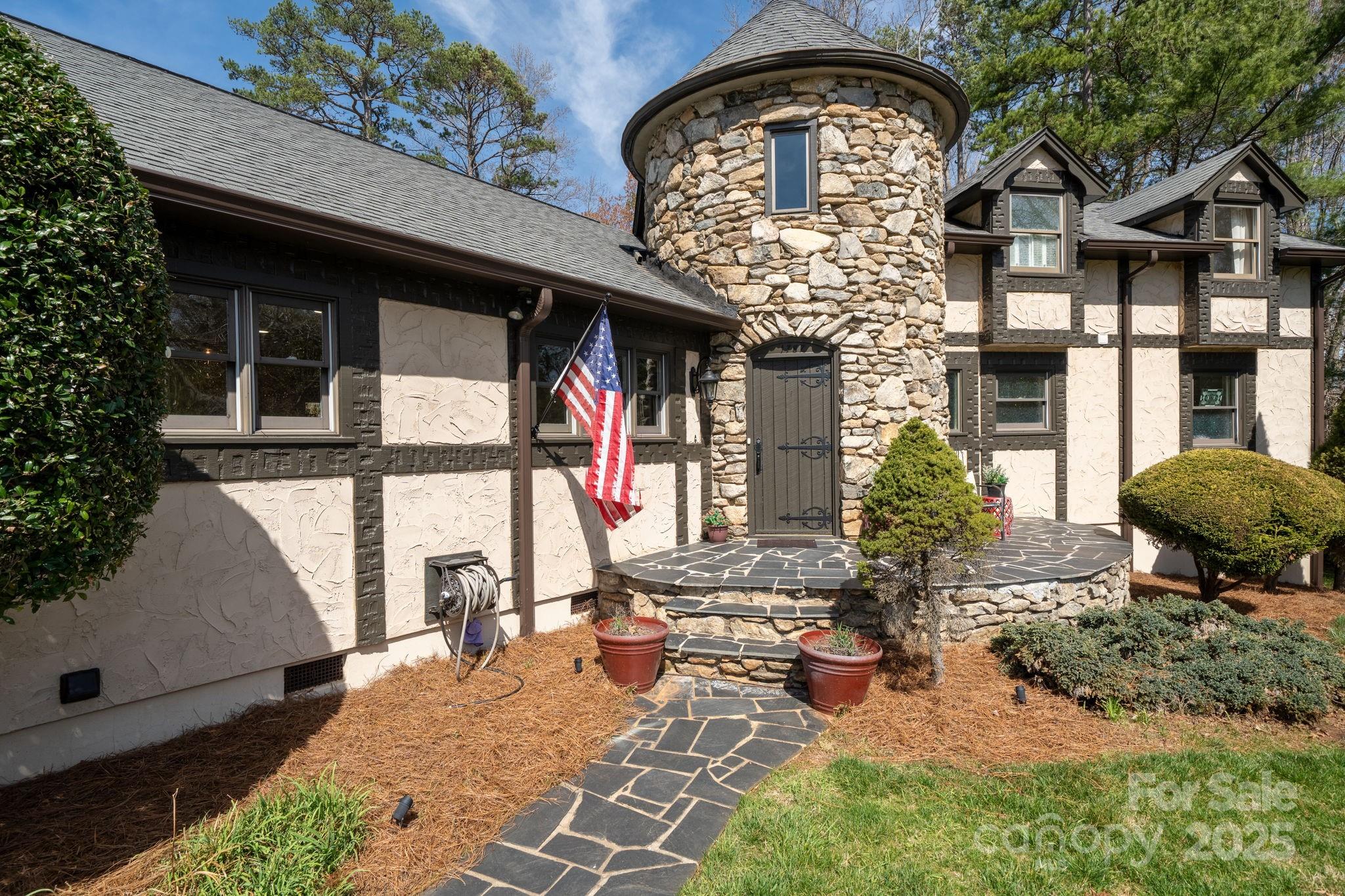 1787 12th Street Drive Property Photo