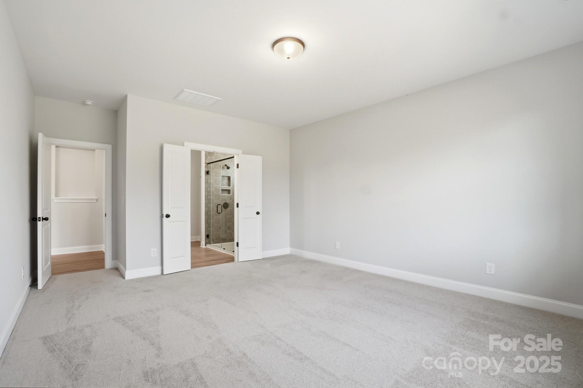 1453 Ardmore Drive 240 Property Photo 12