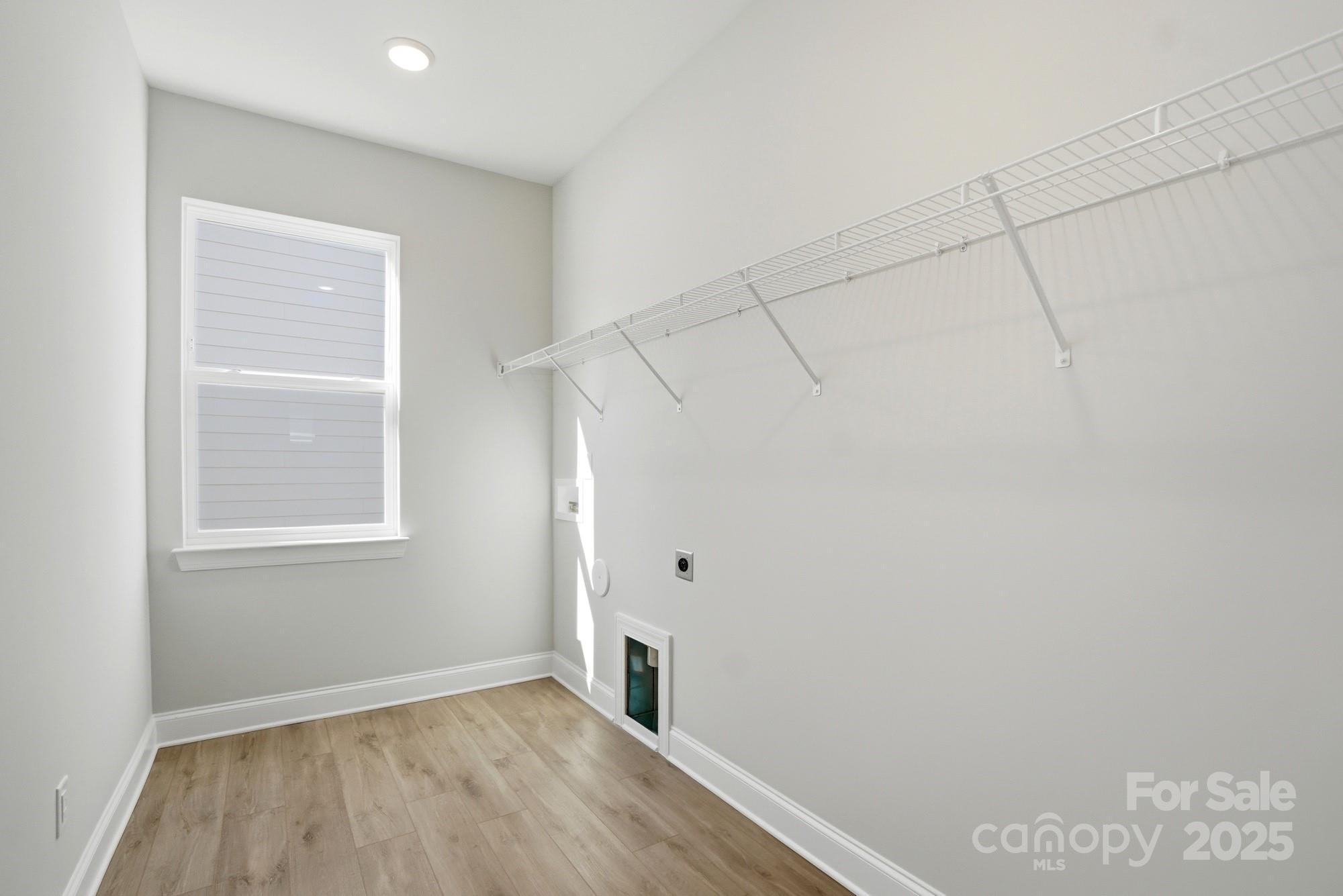 1453 Ardmore Drive 240 Property Photo 20