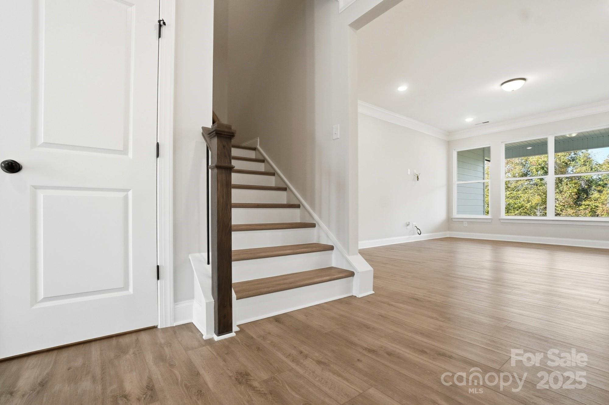 1453 Ardmore Drive 240 Property Photo 21