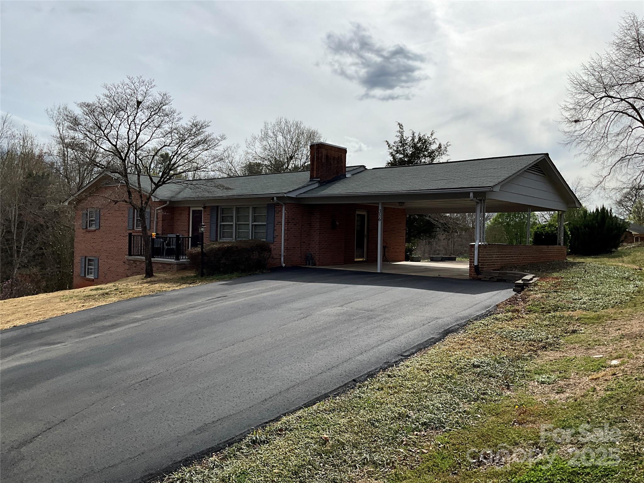 356 Lucky Hollow Road Property Photo