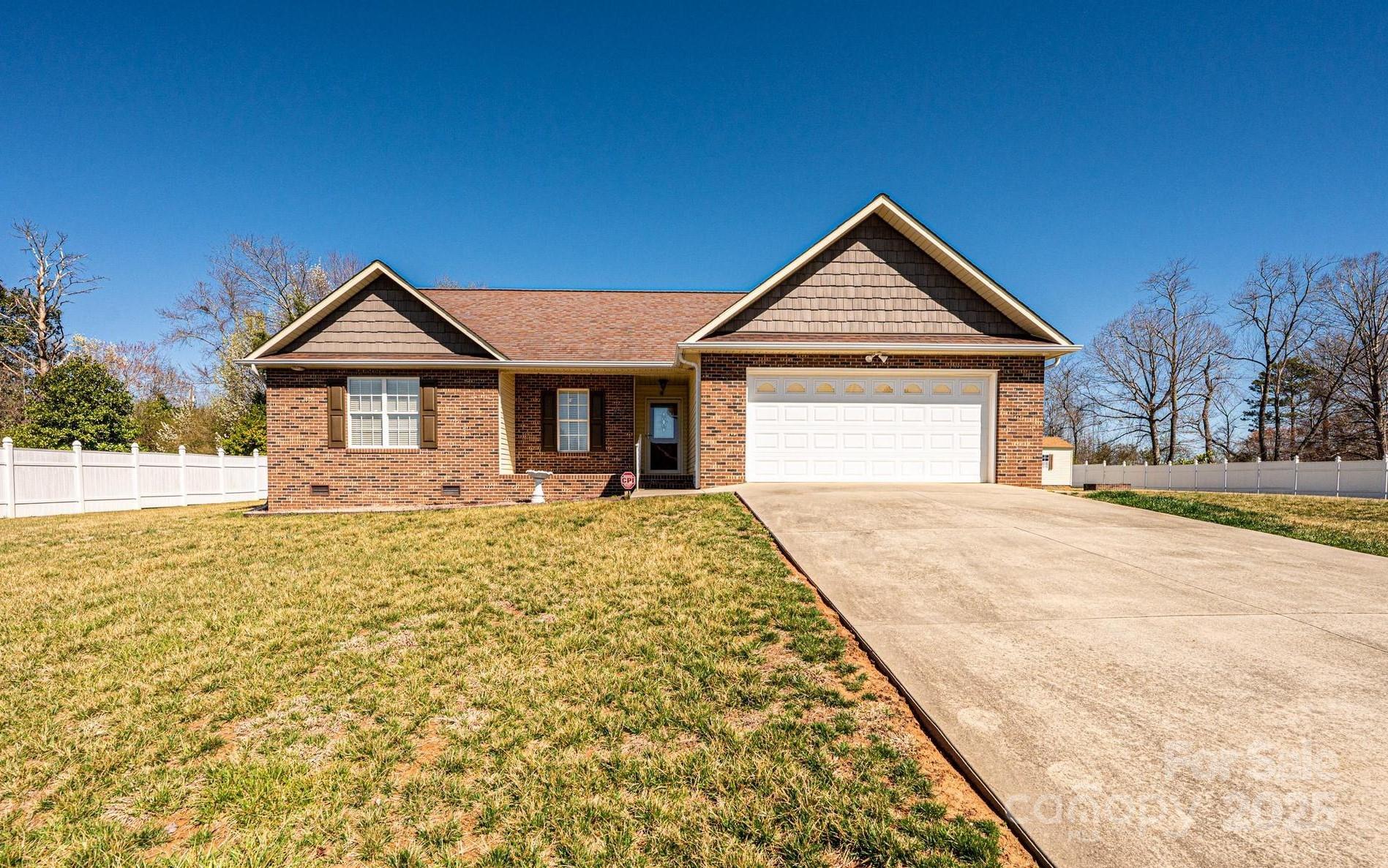 9027 Mccray Farms Drive Property Photo