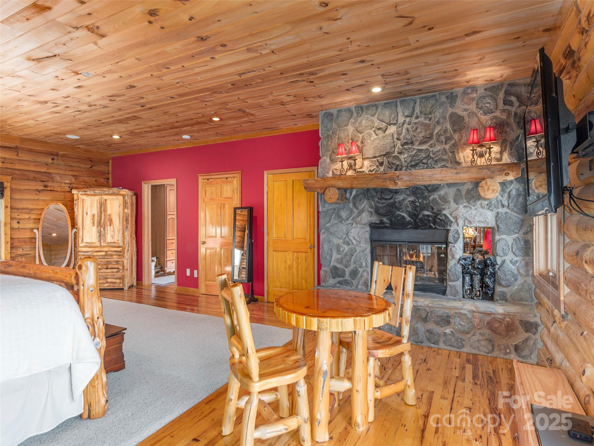 35 Falcon Crest Loop Property Photo 15