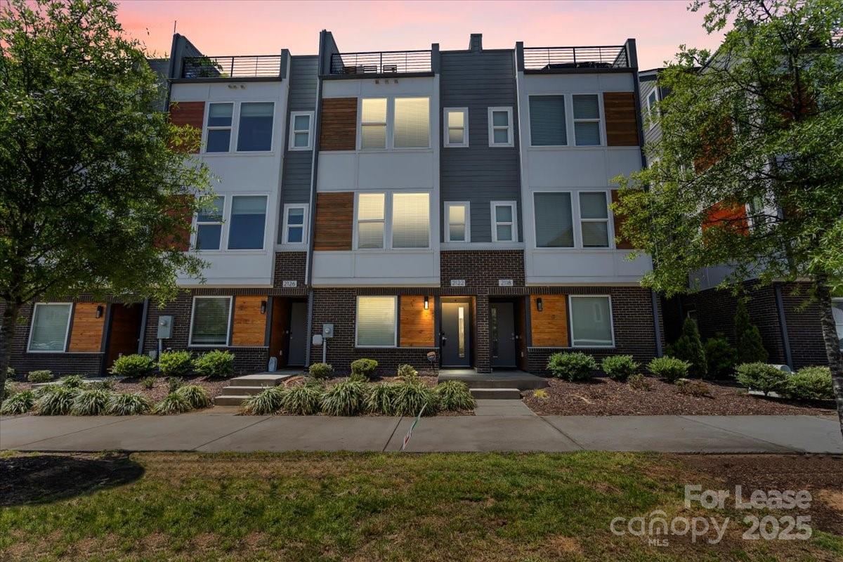 2122 Bryant Park Drive Property Photo