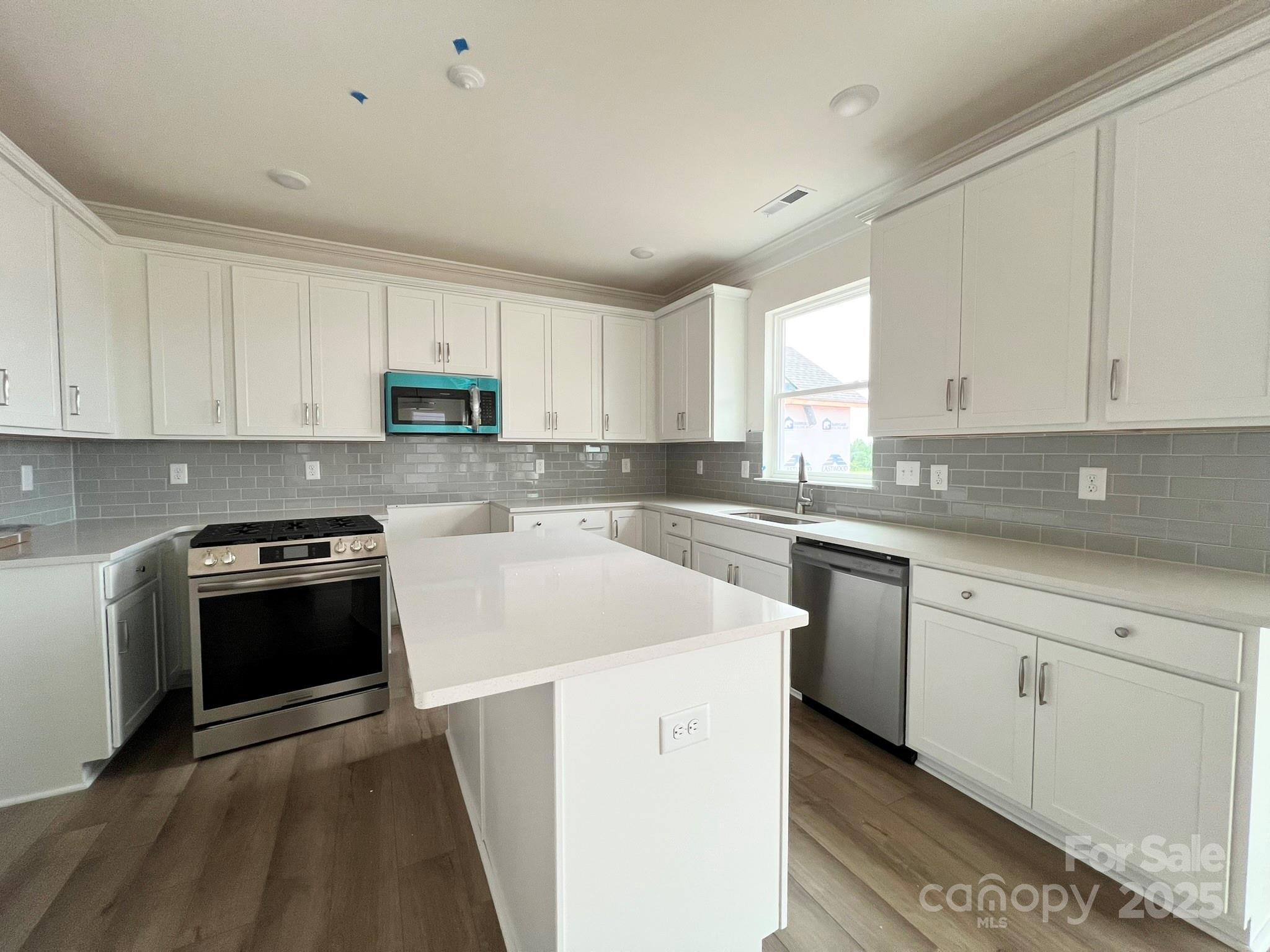 1440 Ardmore Drive 343 Property Photo 6