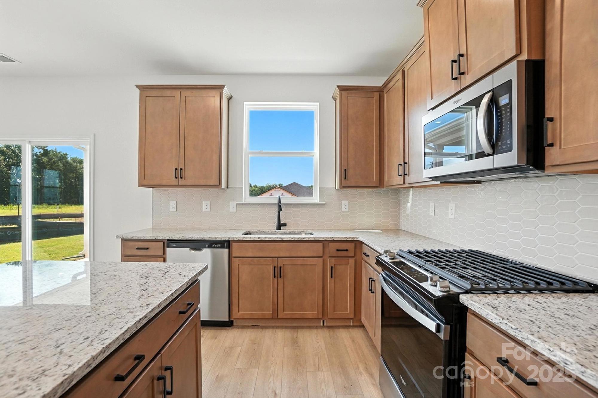 346 Knotty Wood Drive 71 Property Photo 3