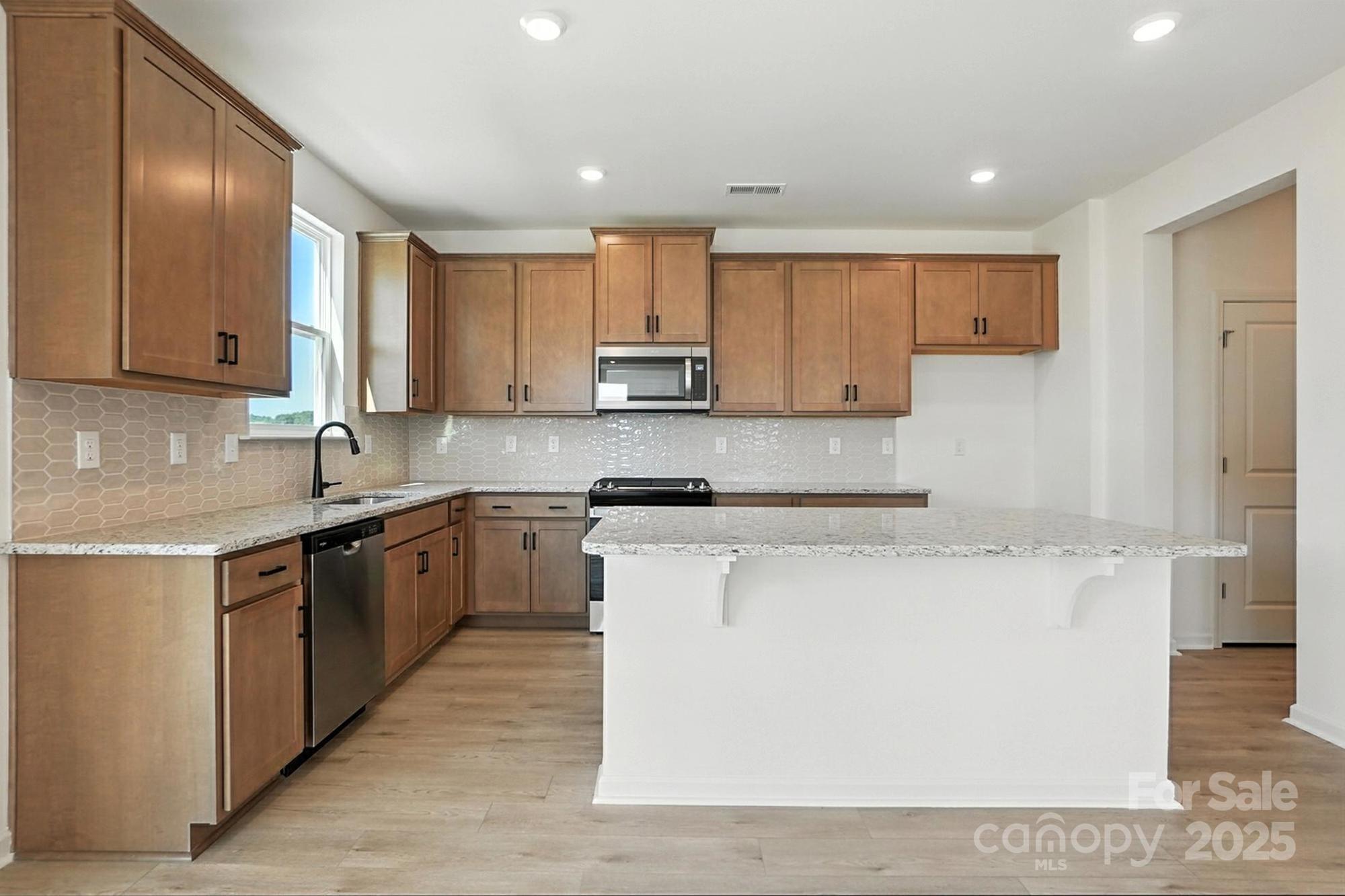 346 Knotty Wood Drive 71 Property Photo 4