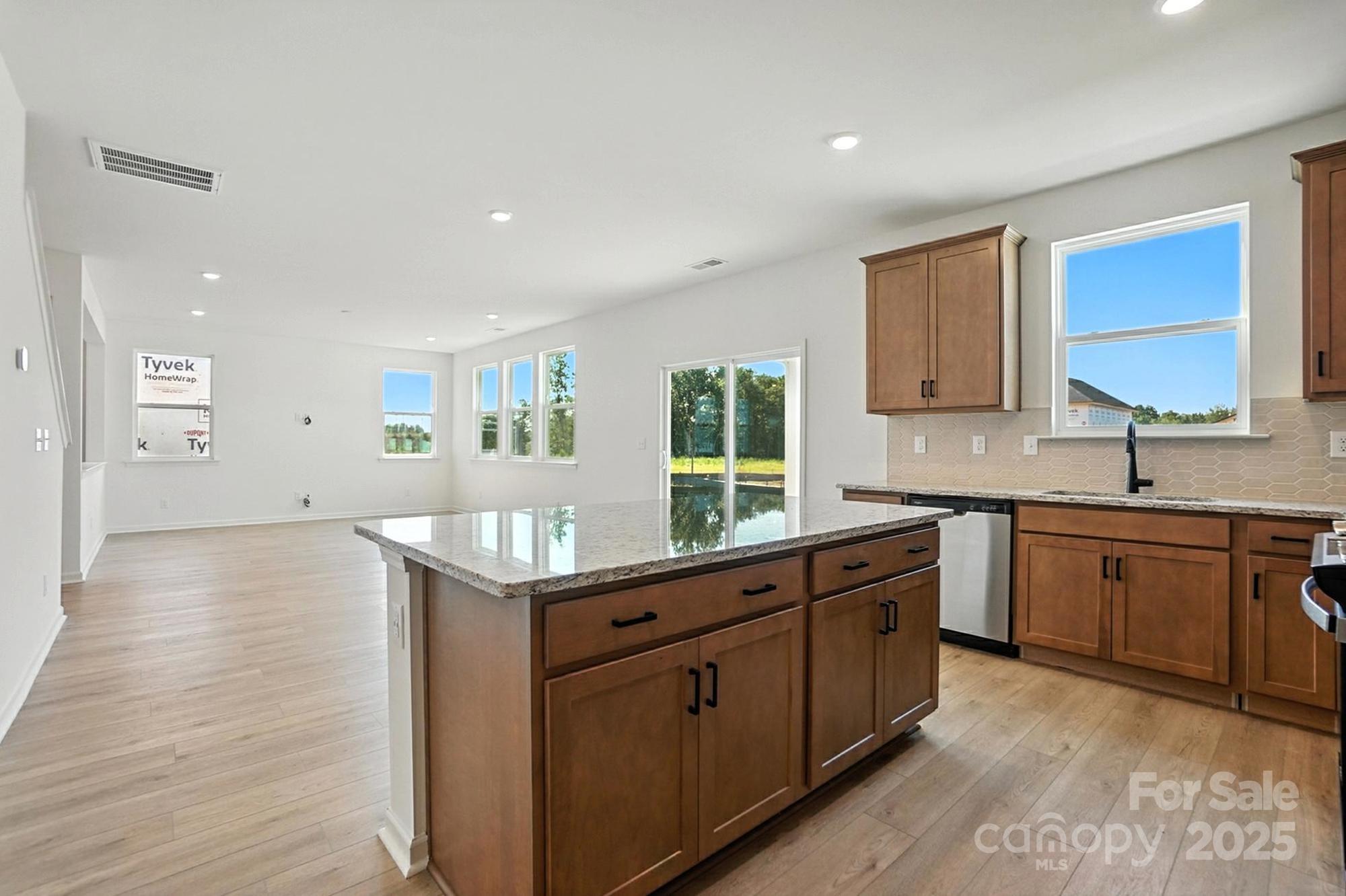 346 Knotty Wood Drive 71 Property Photo 5