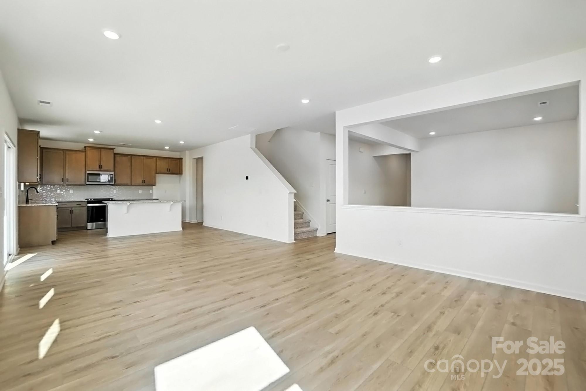 346 Knotty Wood Drive 71 Property Photo 7