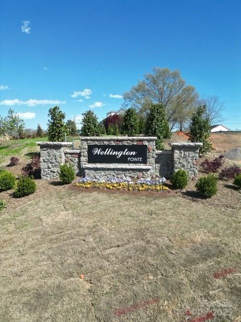 346 Knotty Wood Drive 71 Property Photo 19