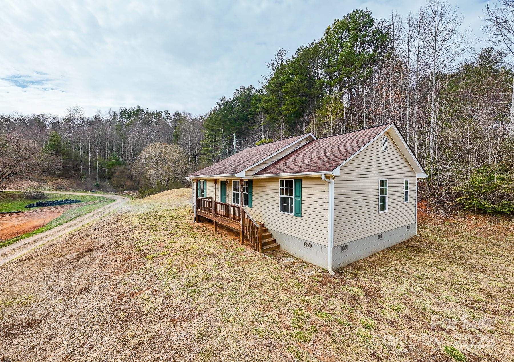 42 Leonard Davis Road Property Photo