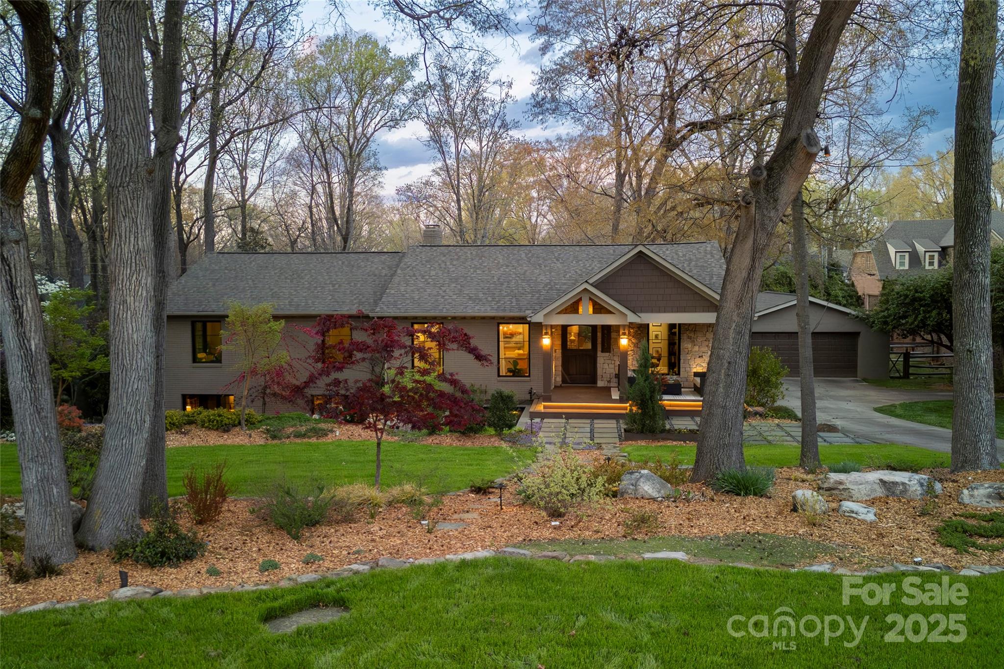 4313 Kingswood Road Property Photo