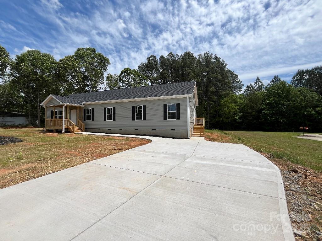 2070 Travis Road Property Photo 1