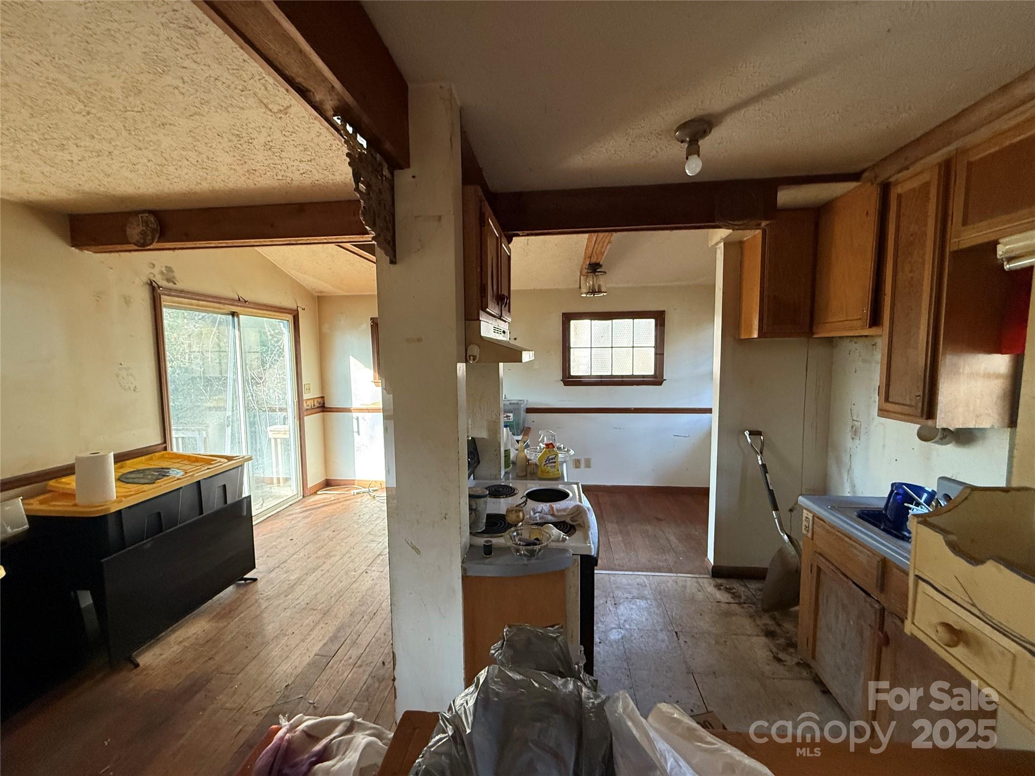 708 Miami Terrace Property Photo 12