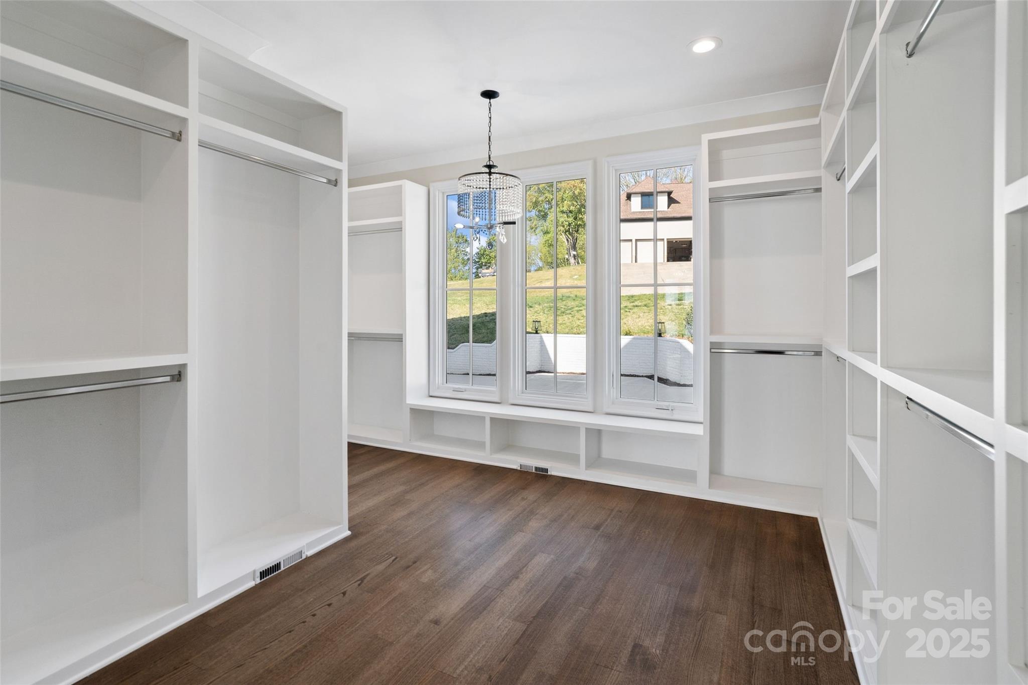 7116 Topsail Circle Property Photo 28