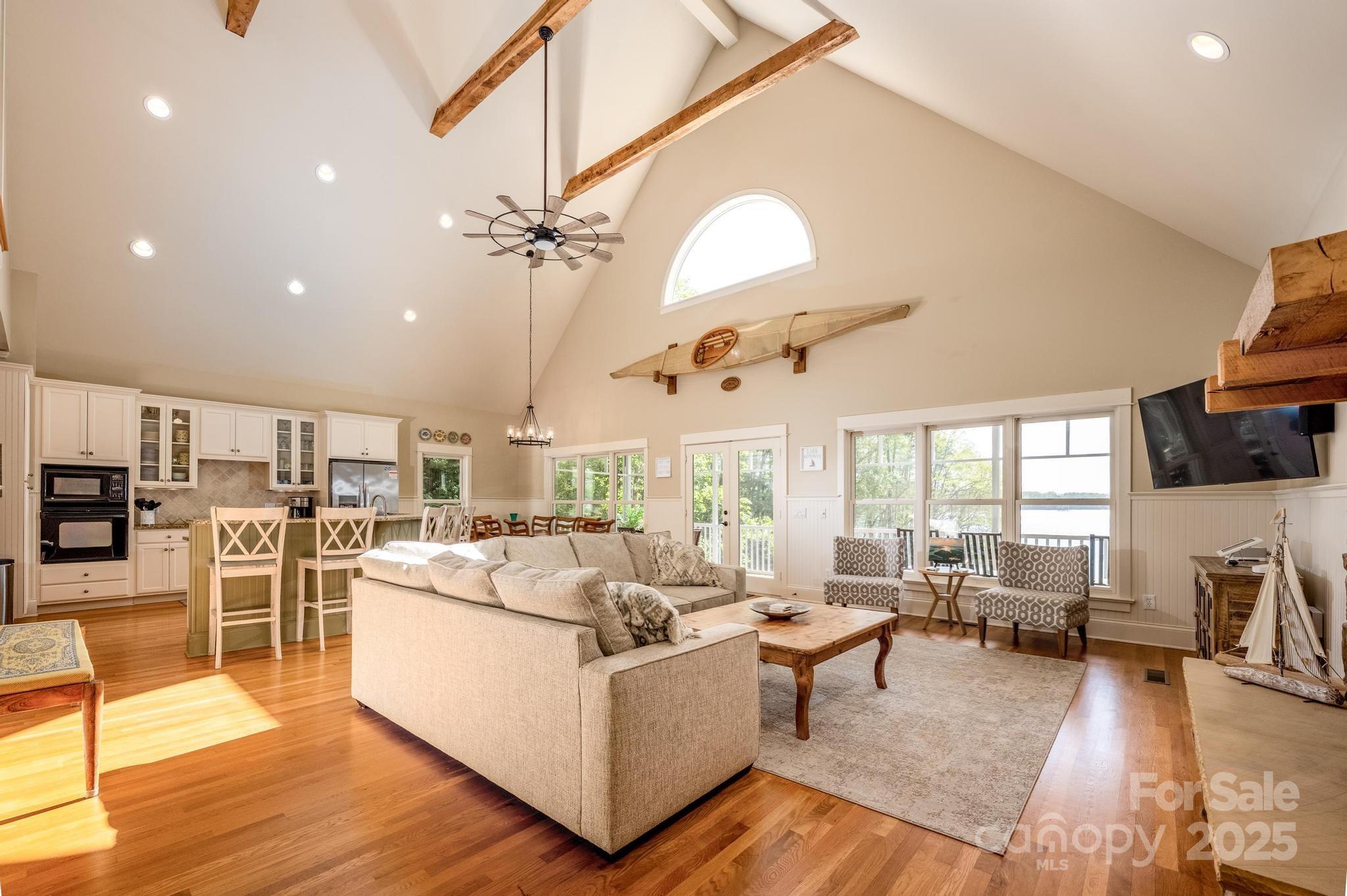 1676 Sherwood Court Property Photo 15