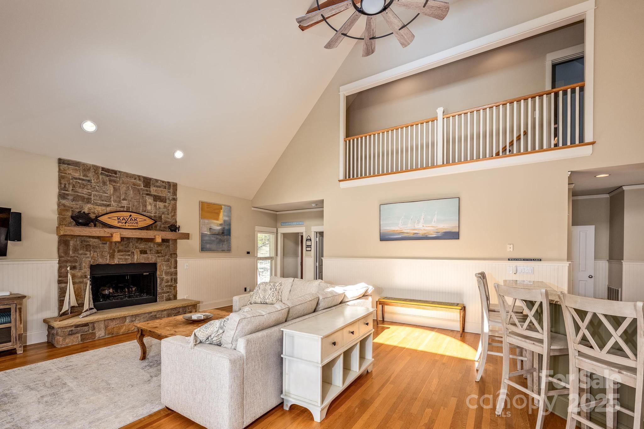 1676 Sherwood Court Property Photo 17