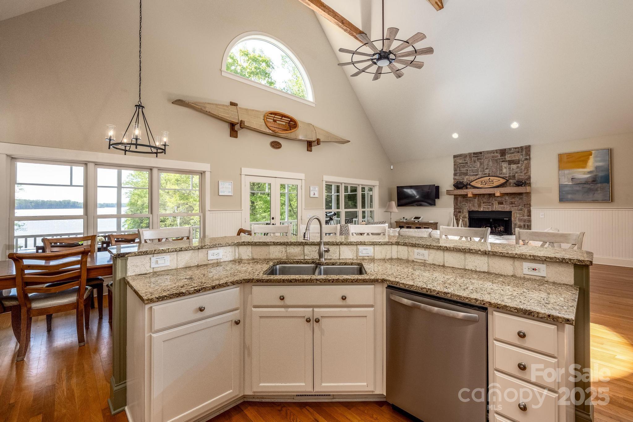 1676 Sherwood Court Property Photo 19