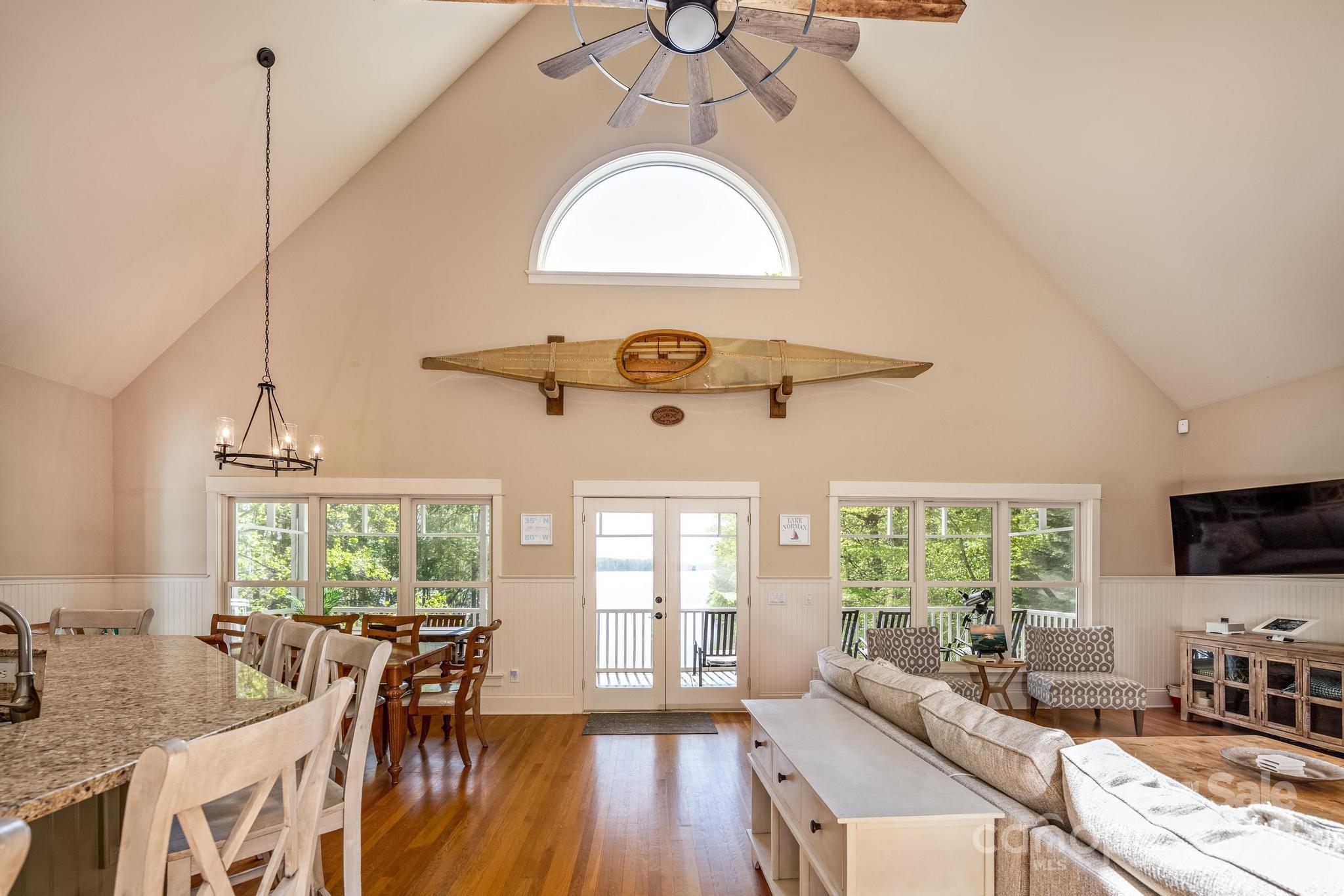 1676 Sherwood Court Property Photo 20