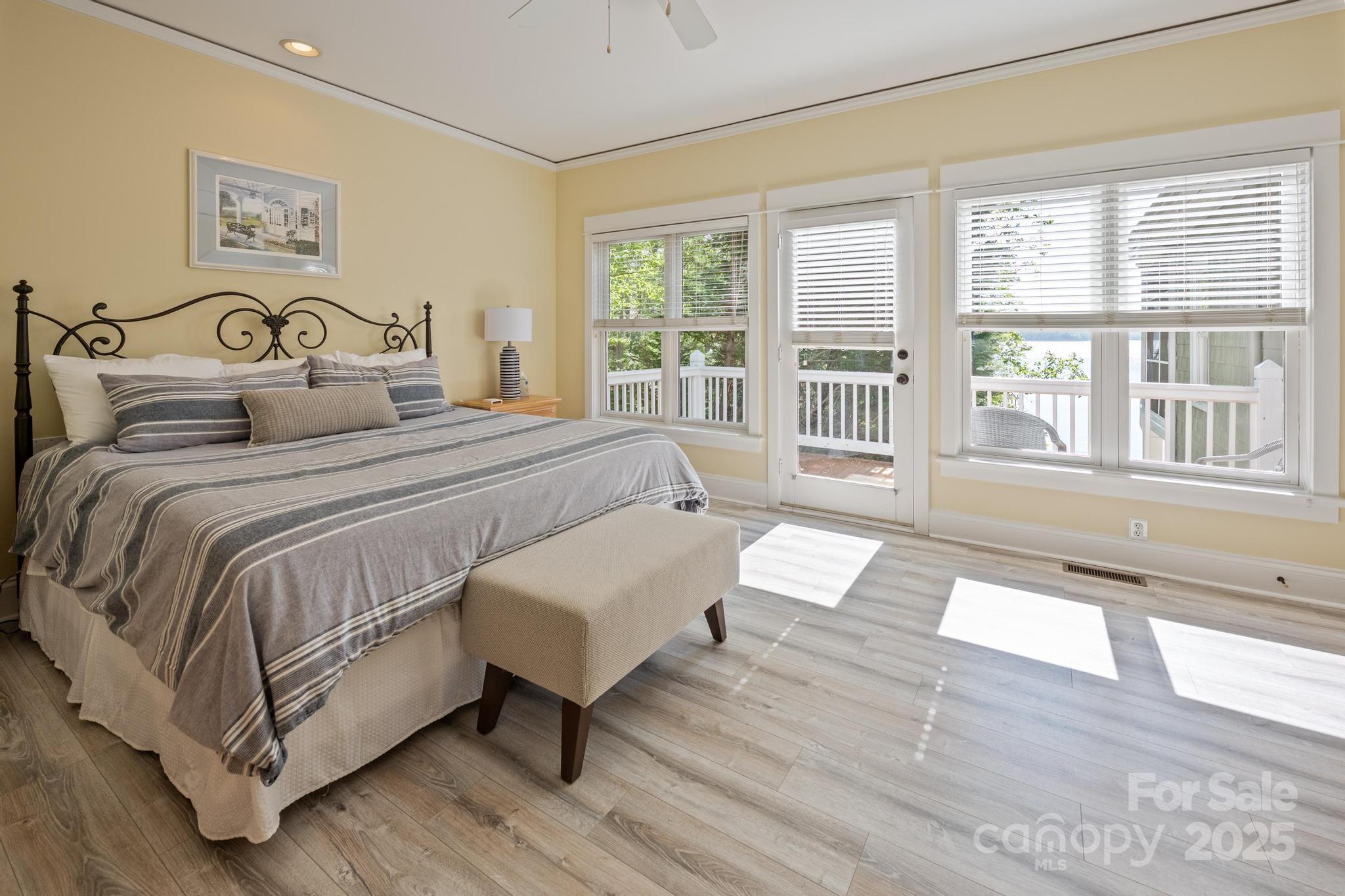 1676 Sherwood Court Property Photo 23