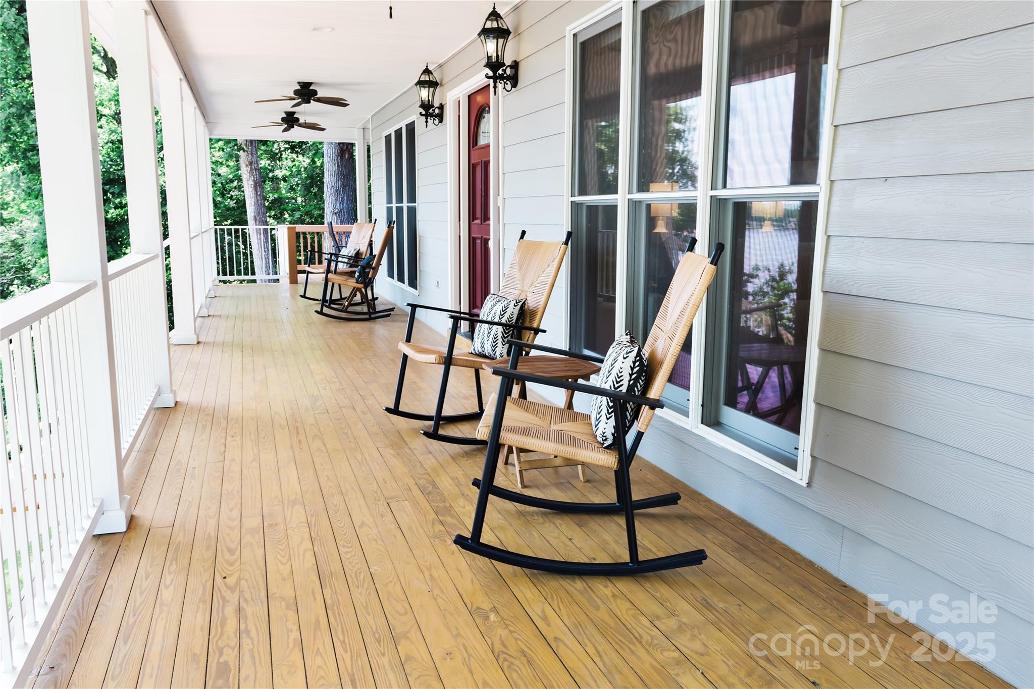 331 Westshore Drive Property Photo 5