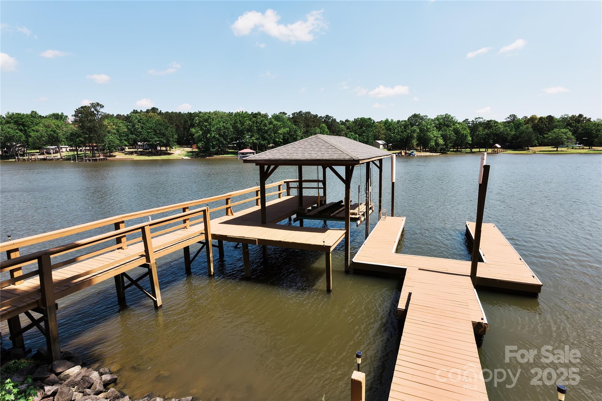 331 Westshore Drive Property Photo 10