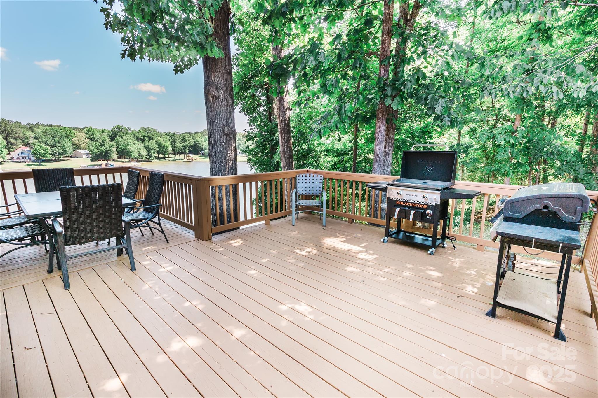 331 Westshore Drive Property Photo 13