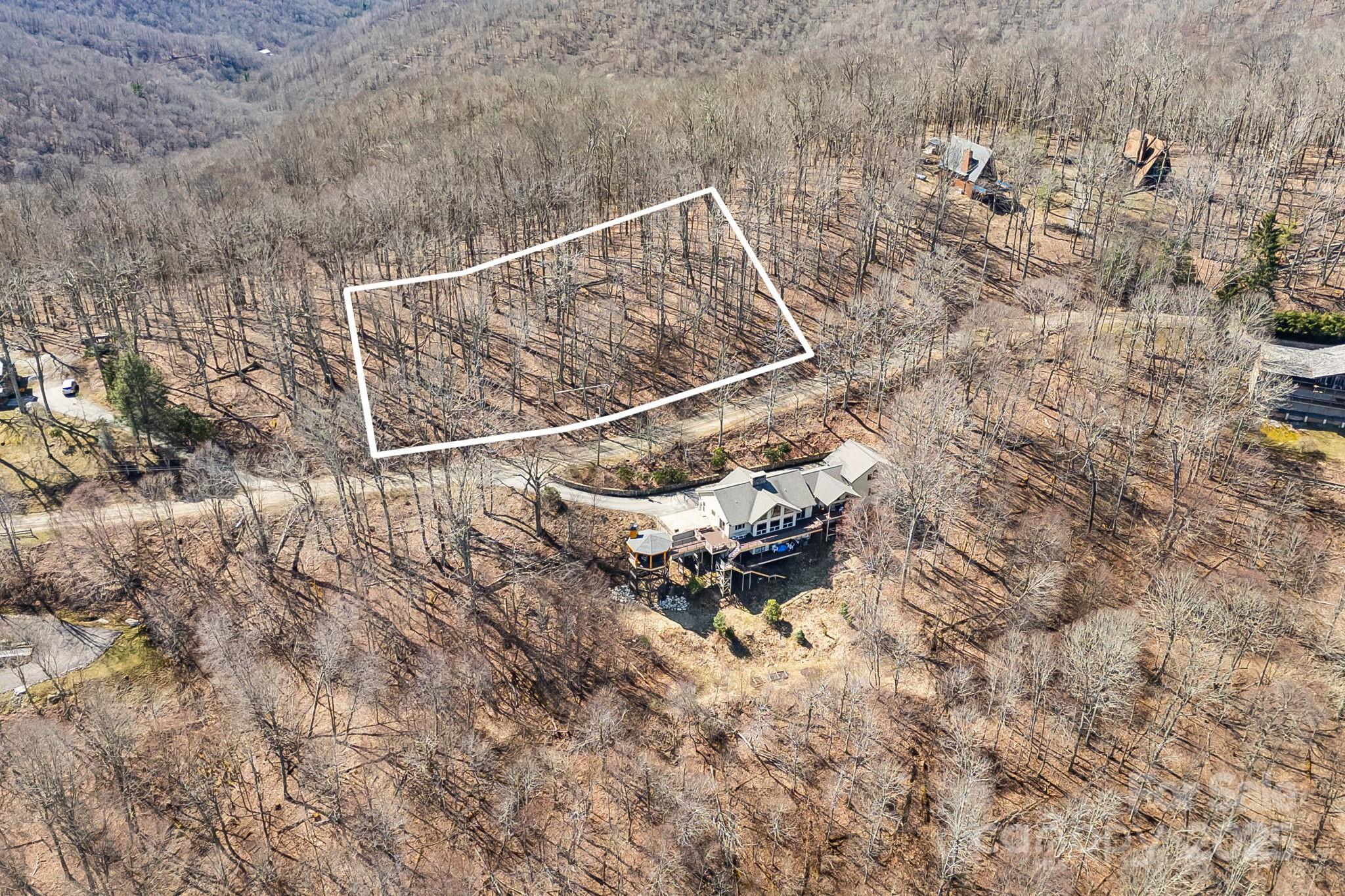917 & 918 Upper Haw Drive Property Photo