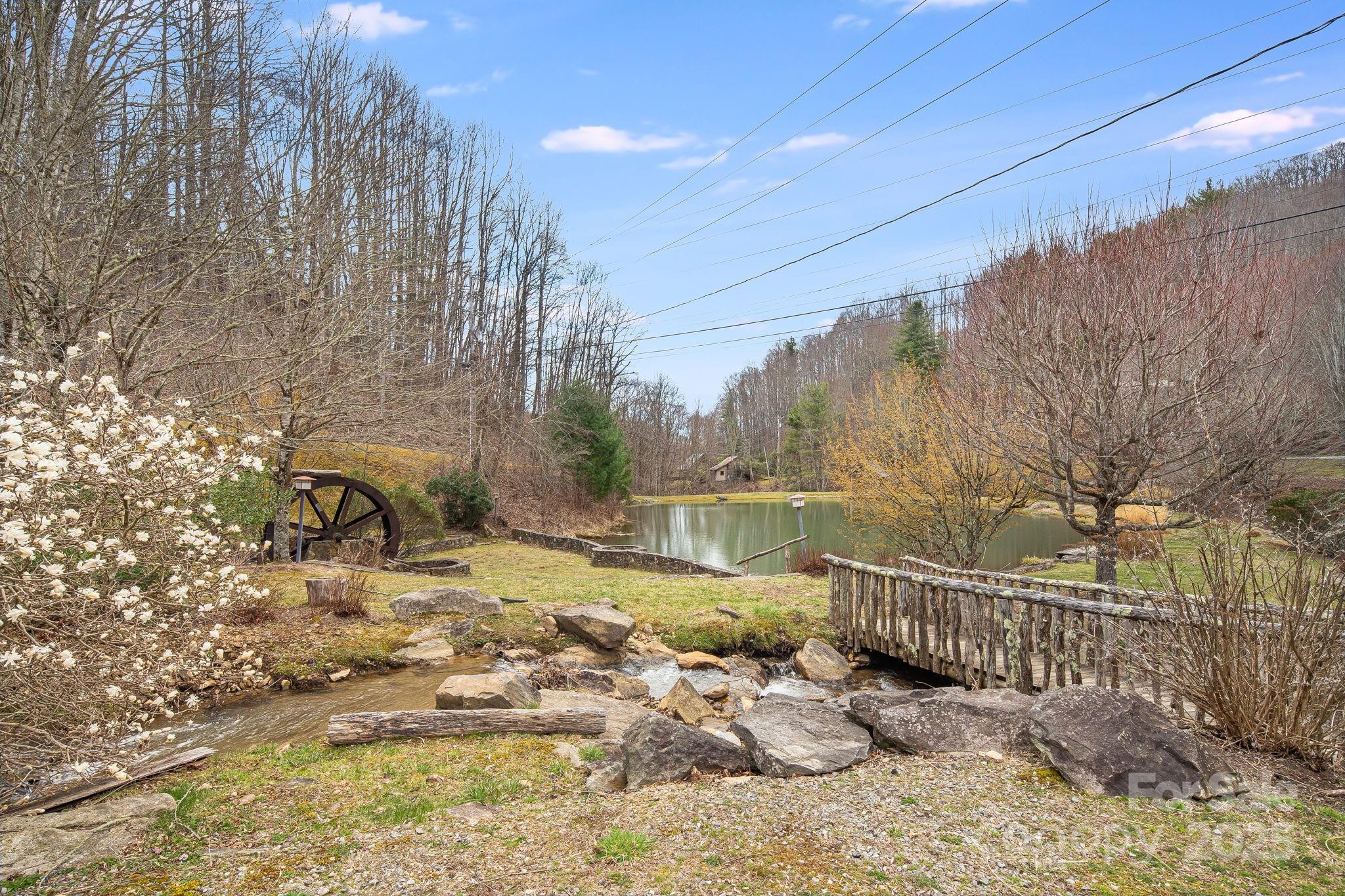 917 & 918 Upper Haw Drive Property Photo 44