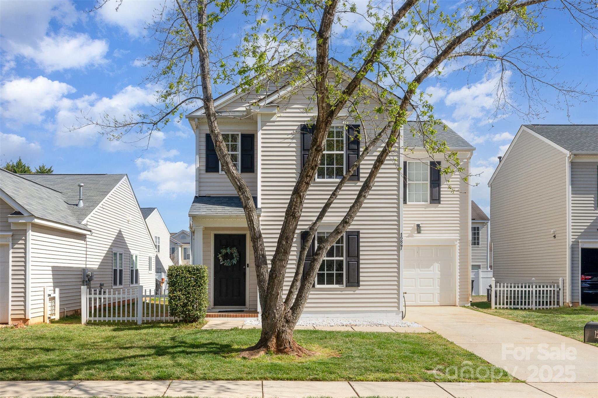 1227 Triece Lane Property Photo