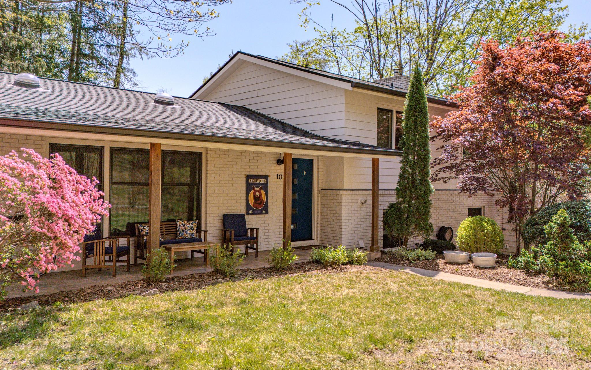 10 Clearbrook Road Property Photo