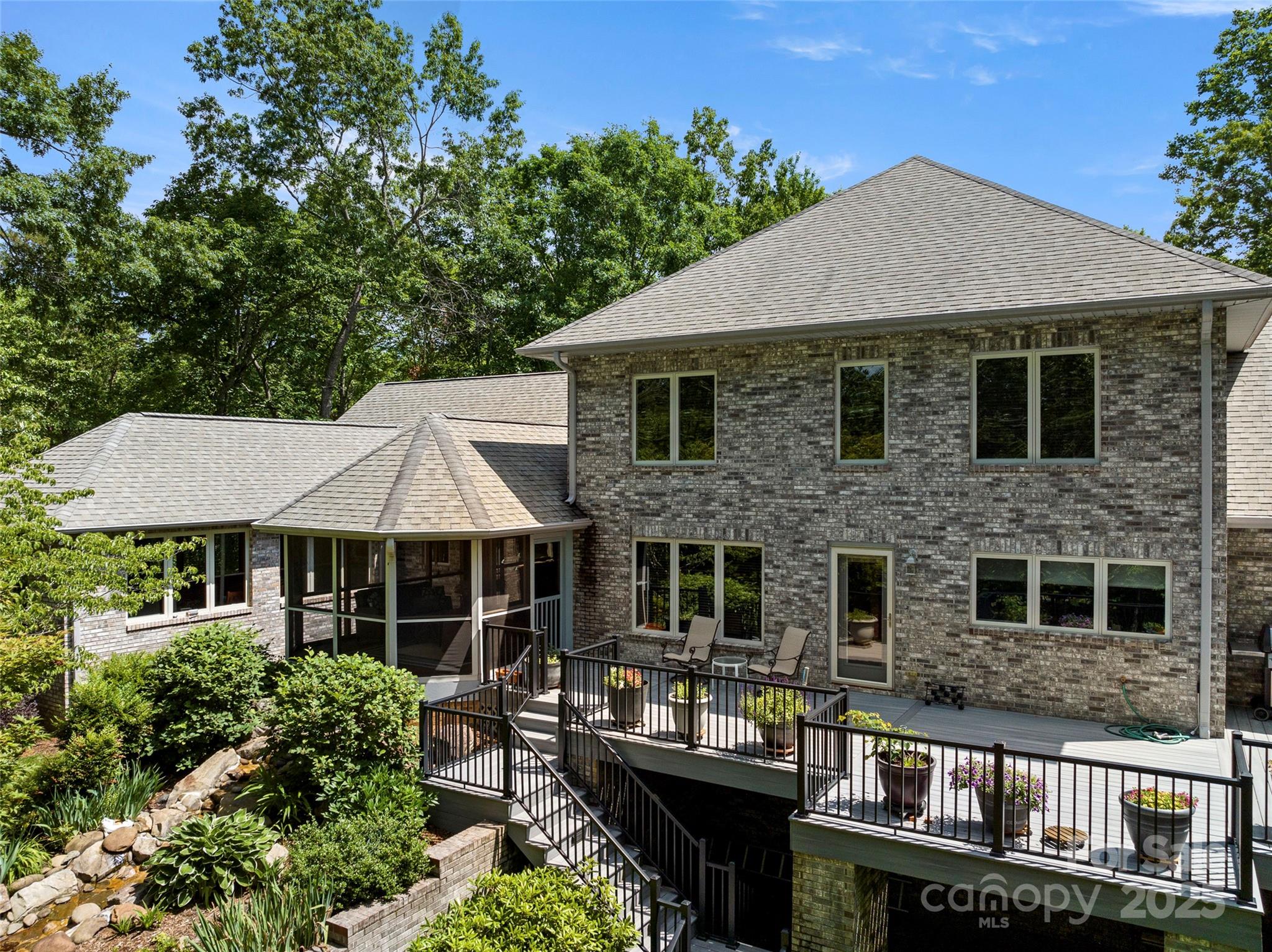 421 N Boundary Road Property Photo 18