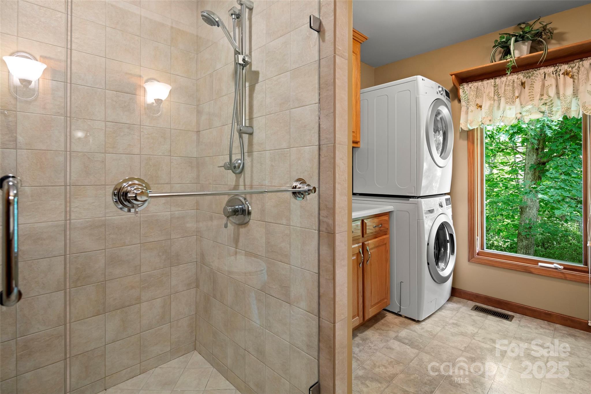 421 N Boundary Road Property Photo 27