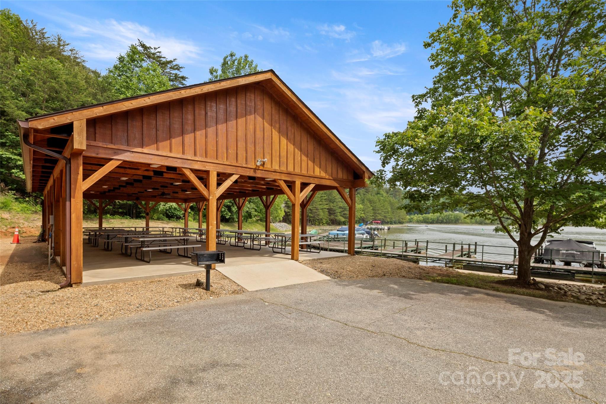 421 N Boundary Road Property Photo 42