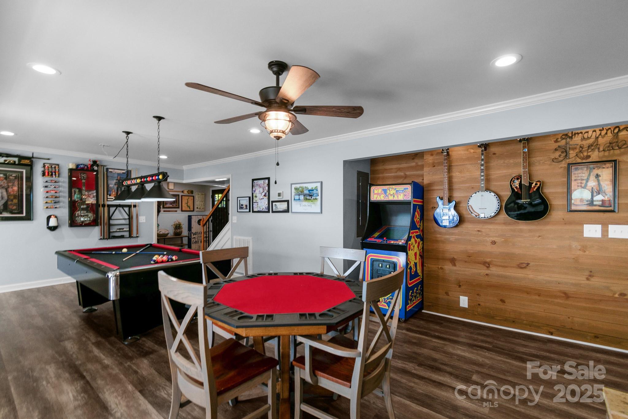 421 Tranquil Bay Circle Property Photo 12