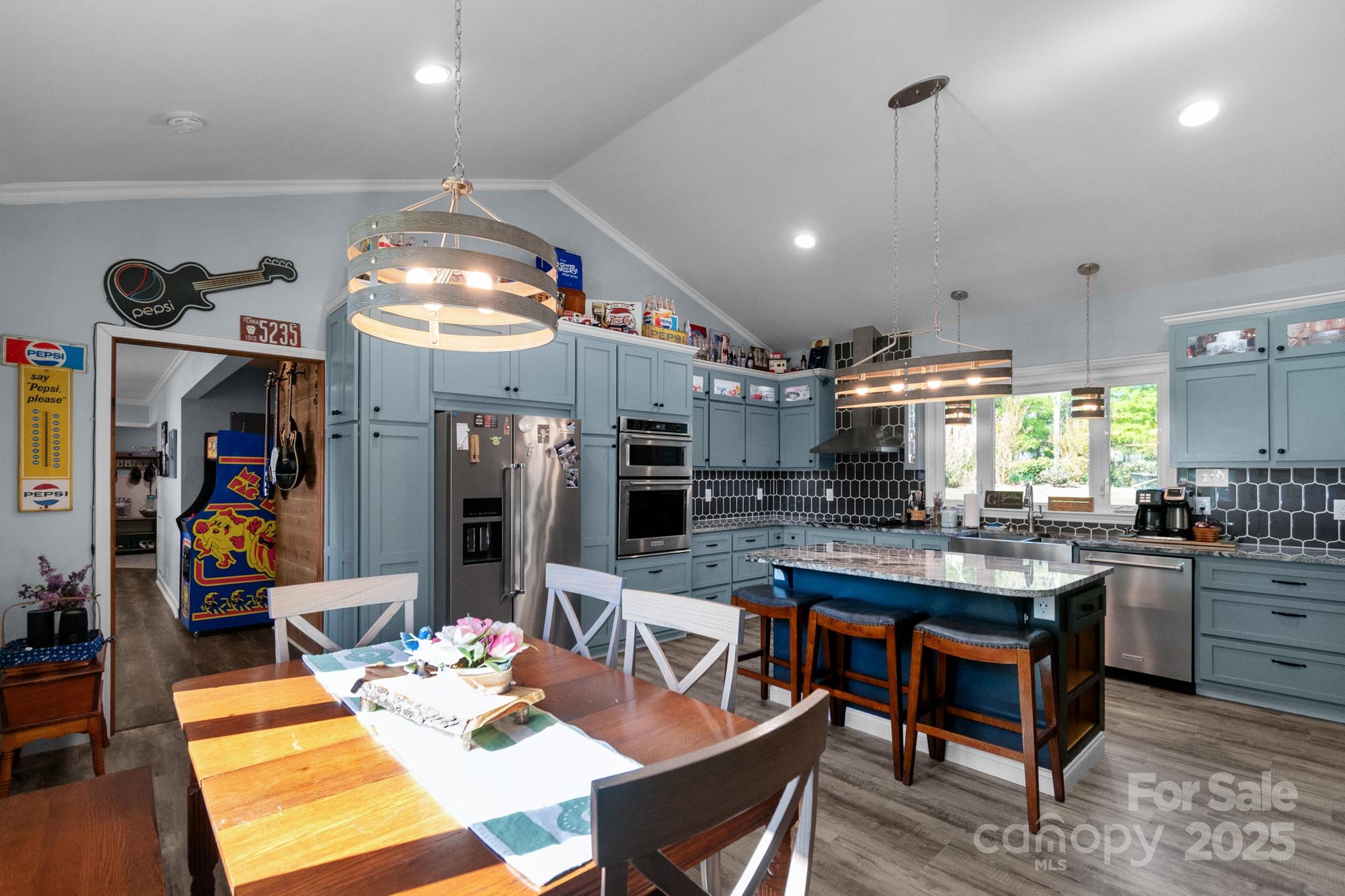 421 Tranquil Bay Circle Property Photo 20