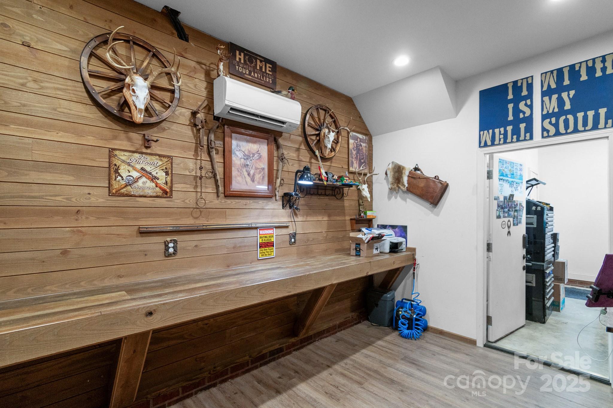 421 Tranquil Bay Circle Property Photo 23