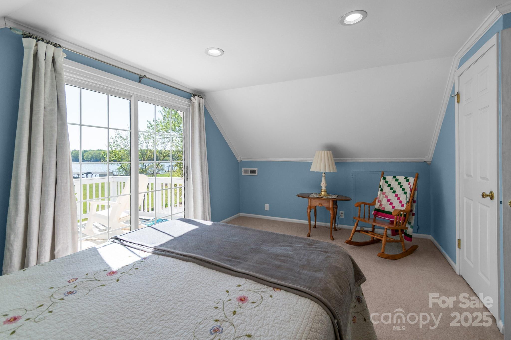 421 Tranquil Bay Circle Property Photo 34