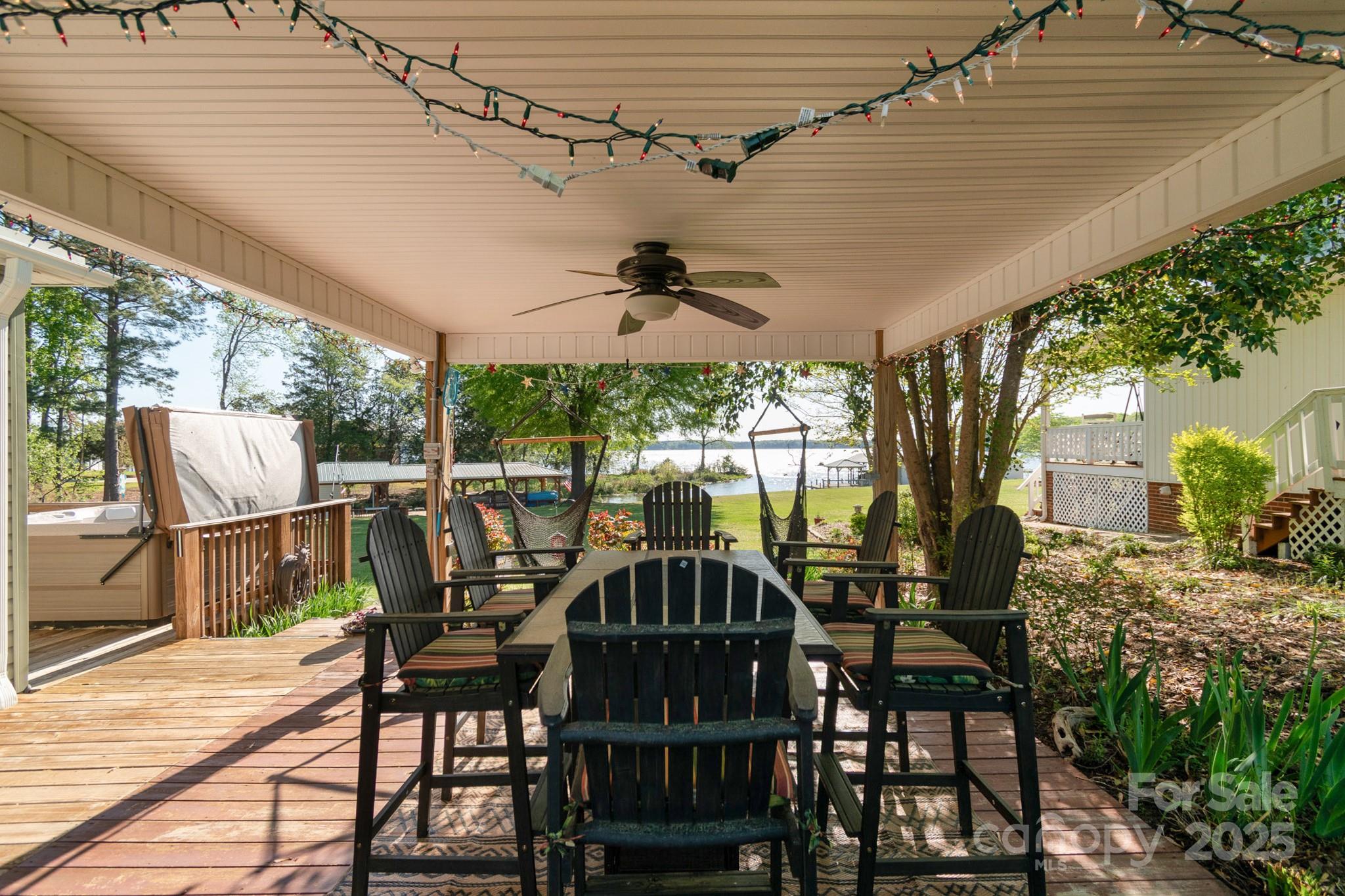 421 Tranquil Bay Circle Property Photo 36